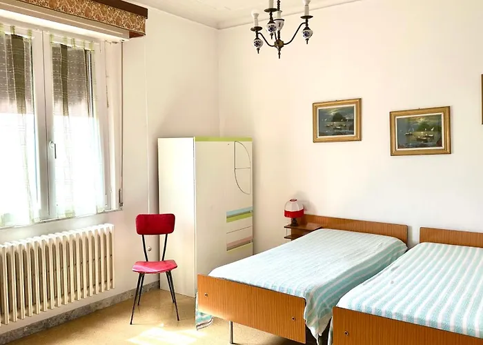 Comodo Trilocale A 30 Mt Dal Mare, - Se073 * Senigallia